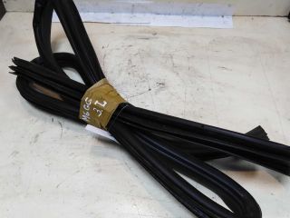 uplotnitel-dveri-zadnii-levyi-sedan-mazda-6-art-42635