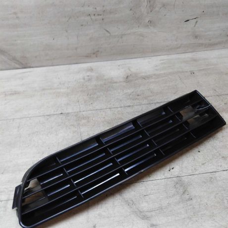 resetka-bampera-levaia-audi-a6-c4-art-42770-big-0