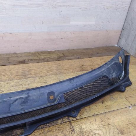 nakladka-dekorativnaia-dozdevik-zabo-shhitok-vodootvodiashhii-volvo-xc90-rest-art-43503-big-3