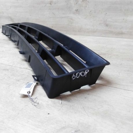 resetka-bampera-centralnaia-volkswagen-golf-4-art-44164-big-5