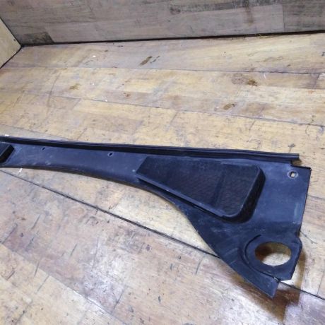 dekorativnaia-nakladka-dozdevik-zabo-vodootvodiashhii-shhitok-ford-focus-3-rest-17gv-art-44333-big-3