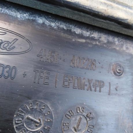 dekorativnaia-nakladka-zabo-dozdevik-vodootvodiashhii-shhitok-ford-focus-2-do-rest-art-45671-big-5