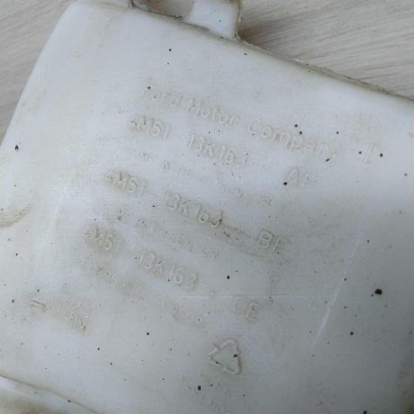 bacok-omyvatelia-lobovogo-stekla-ford-focus-2-do-rest-art-46126-big-4