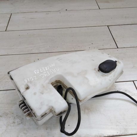 bacok-omyvatelia-stekla-lada-largus-art-47909-big-0