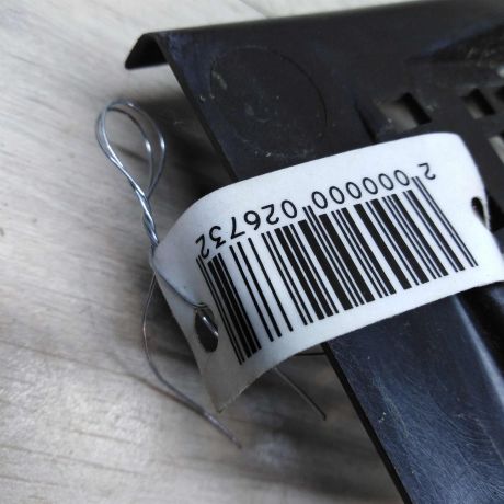 nakladka-dekorativnaia-dozdevik-zabo-shhitok-vodootvodiashhii-pravaia-lada-largus-art-48225-big-3