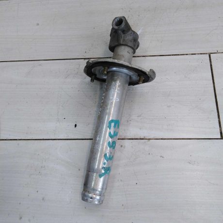kronstein-krepleniia-zadnego-bampera-pravyi-bmw-e39-art-48625-big-0
