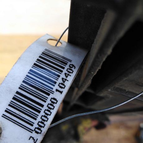 kronstein-srednii-krepleniia-zadnego-bampera-sedan-skoda-superb-i-rest-art-48699-big-2