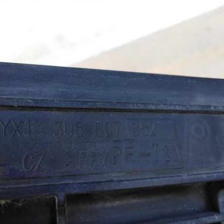 kronstein-srednii-krepleniia-zadnego-bampera-sedan-skoda-superb-i-rest-art-48699-big-3