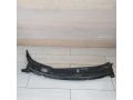 dekorativnaia-nakladka-zabo-vodootvodiashhii-shhitok-dozdevik-nissan-almera-iii-g15-art-49254-small-0