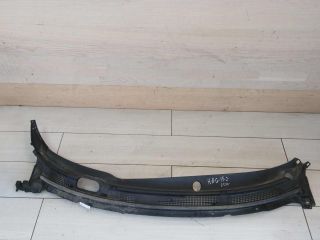 dekorativnaia-nakladka-zabo-vodootvodiashhii-shhitok-dozdevik-nissan-almera-iii-g15-art-49254