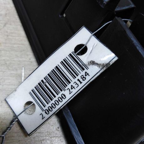 resetka-bampera-pravaia-volkswagen-golf-4-art-49550-big-1