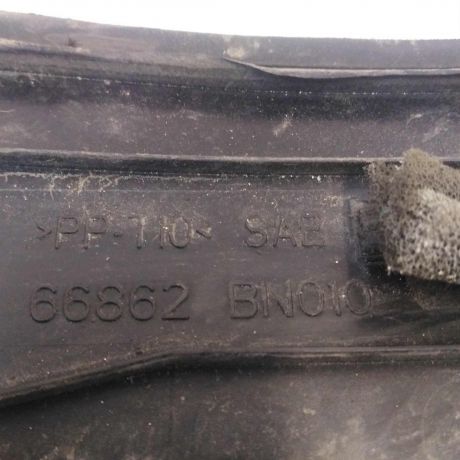 dekorativnaia-nakladka-dozdevik-zabo-vodootvodiashhii-shhitok-nissan-almera-iii-g15-art-49809-big-3