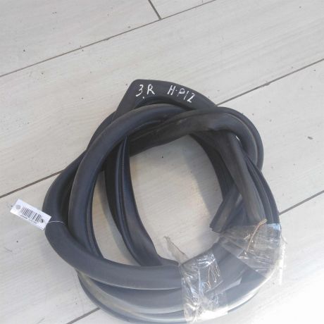 uplotnitel-dveri-zadnii-pravyi-nissan-primera-p12-sedan-art-50911-big-0