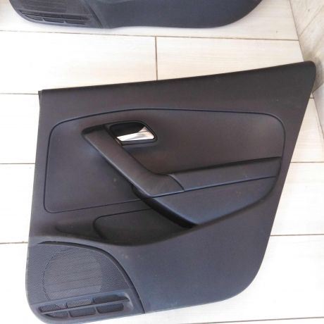 obsivka-dveri-komplekt-volkswagen-polo-sedan-ca2-art-53122-big-3