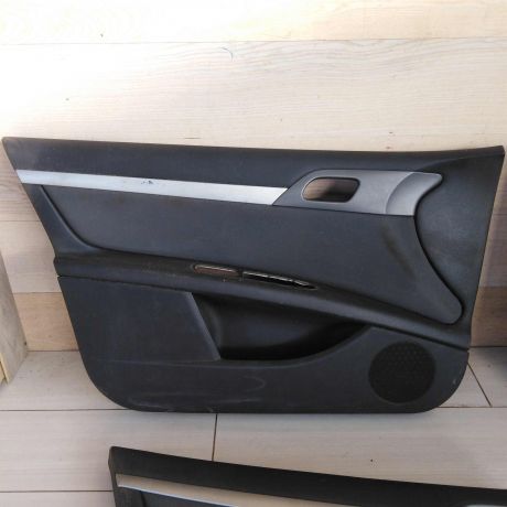 obsivka-dveri-komplekt-peugeot-407-defekt-na-foto-sa2-art-53285-big-1