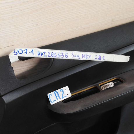 obsivka-dveri-komplekt-peugeot-307-xetcbek-sa2-art-53510-big-5