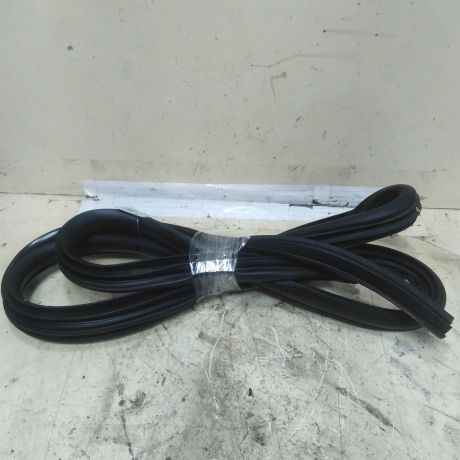 uplotnitel-dveri-perednii-pravyi-kia-cerato-2-art-53857-big-0