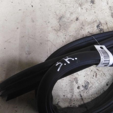 uplotnitel-dveri-zadnii-pravyi-kia-cerato-2-art-53914-big-2