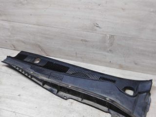 nakladka-dekorativnaia-levaia-zabo-dozdevik-vodiashhii-shhitok-mazda-6-gg-art-54311