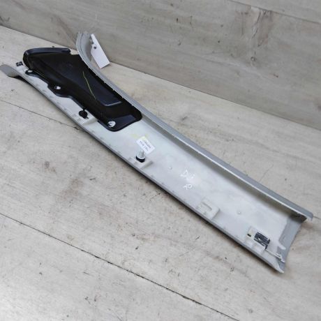 obsivka-stoiki-pravaia-peredniaia-nakladka-salona-volkswagen-jetta-5-art-55487-big-1