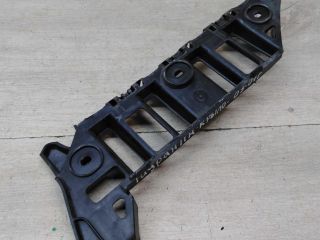 kronstein-krepleniia-perednego-bampera-pravyi-volkswagen-touran-sa2-art-55549