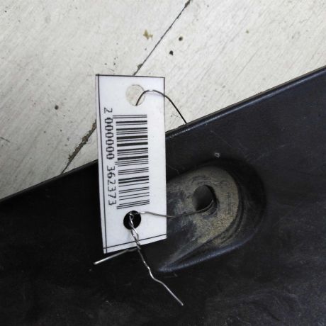 nakladka-dekorativnaia-levaia-vodootvodiashhii-shhitok-zabo-dozdevik-hyundai-accent-2-06-gv-sedan-art-56028-big-3