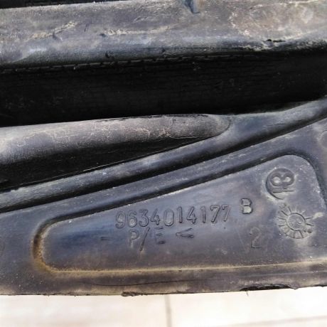 resetka-v-bamper-centralnaia-peugeot-307-do-rest-sa2-art-56121-big-4