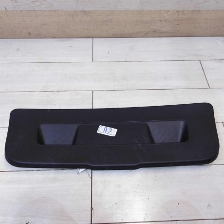 obsivka-kryski-bagaznika-nakladka-volkswagen-polo-sedan-sa2-art-56123-big-0