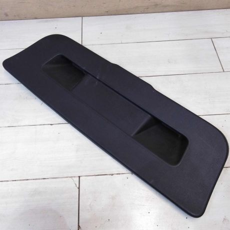 obsivka-kryski-bagaznika-nakladka-volkswagen-polo-sedan-sa2-art-56123-big-1