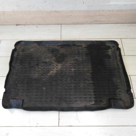 kover-bagaznika-kovrik-rezinovyi-hyundai-getz-art-56326-big-0