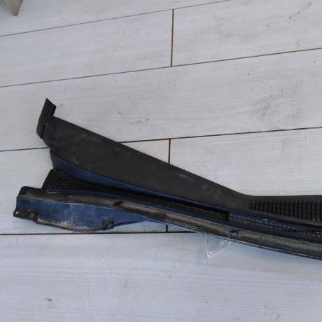 dekorativnaia-nakladka-zabo-dozdevik-vodootvodiashhii-shhitok-dve-casti-mitsubishi-lancer-9-art-57573-big-3