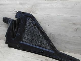 nakladka-dekorativnaia-pravaia-zabo-dozdevik-vodootvodiashhii-shhitok-bmw-x5-ii-e70-do-rest-art-57643