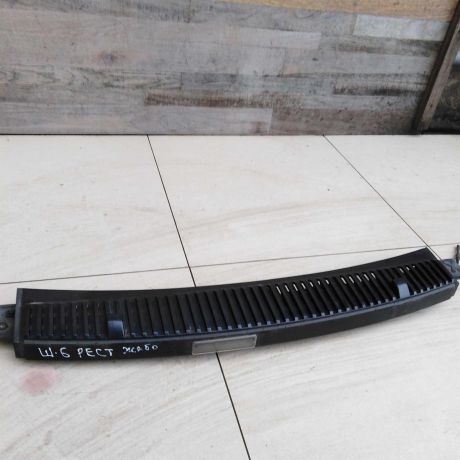 nakladka-dekorativnaia-zabo-vodootvodiashhii-shhitok-volkswagen-sharan-rest-art-58086-big-0