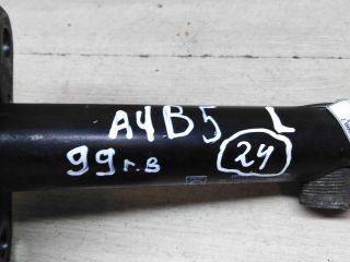 kronstein-levyi-krepleniia-perednego-bampera-audi-a4-b5-art-58170