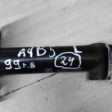 kronstein-levyi-krepleniia-perednego-bampera-audi-a4-b5-art-58170-big-2