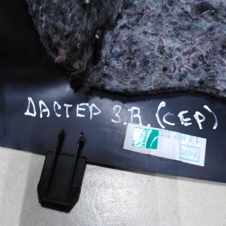 obsivka-stoiki-salona-nakladka-zadniaia-pravaia-renault-duster-i-art-58612-big-1