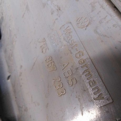 obsivka-stoiki-salona-peredniaia-levaia-nakladka-volkswagen-transporter-t4-art-58873-big-1