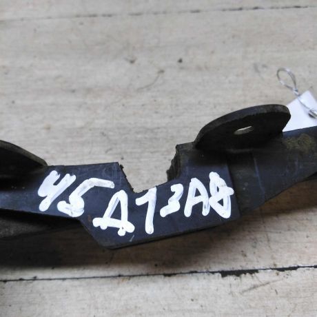 kronstein-zadnego-krepleniia-bampera-audi-100-c4-art-58946-big-1