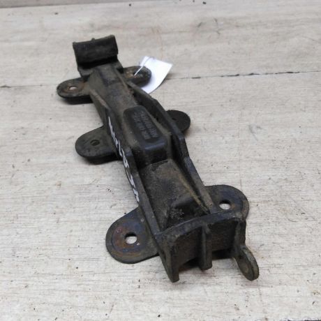 kronstein-zadnego-krepleniia-bampera-audi-100-c4-art-58946-big-4