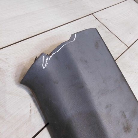 obsivka-stoiki-salona-zadniaia-levaia-nakladka-volkswagen-transporter-t4-art-58966-big-1