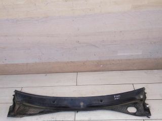 dekorativnaia-nakladka-zabo-dozdevik-vodootvodiashhii-shhitok-renault-kangoo-i-do-rest-art-59376