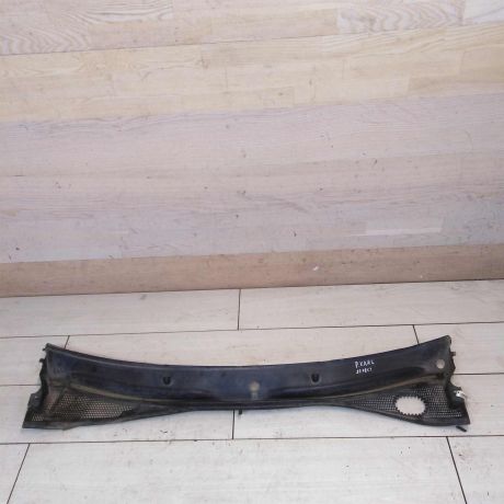 dekorativnaia-nakladka-zabo-dozdevik-vodootvodiashhii-shhitok-renault-kangoo-i-do-rest-art-59376-big-0