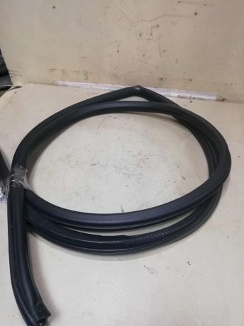 uplotnitel-dveri-zadnii-pravyi-kia-spectra-art-59486-big-0