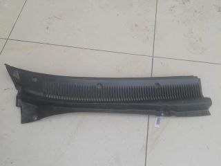 nakladka-dekorativnaia-pravaia-zabo-vodootvodiashhii-shhitok-kia-spectra-art-59843