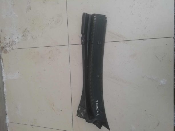 nakladka-dekorativnaia-pravaia-zabo-vodootvodiashhii-shhitok-kia-spectra-art-59843-big-2