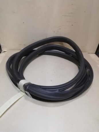 uplotnitel-dveri-zadnei-pravoi-peugeot-408-art-60032-big-1