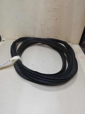 uplotnitel-dveri-perednii-levyi-peugeot-408-art-60230-big-0