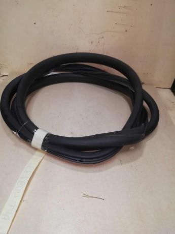 uplotnitel-dveri-zadnii-levyi-peugeot-408-art-60231-big-1