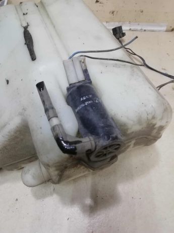 bacok-omyvatelia-lobovogo-stekla-mazda-millenia-art-60678-big-5