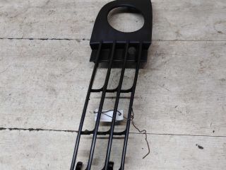 resetka-bampera-pravaia-audi-a6-c5-restailing-novaia-art-62637